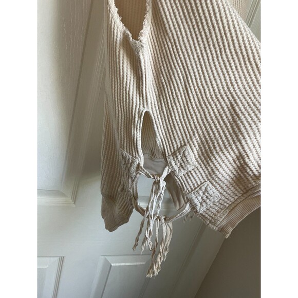 Free People Ivory Waffle Knit Open Sides tank top sleeveless Size M READ!! - Picture 6 of 8